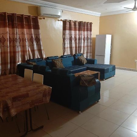 Villa Chambre B Climatisee Douche Cuisine Salon باماكو المظهر الخارجي الصورة