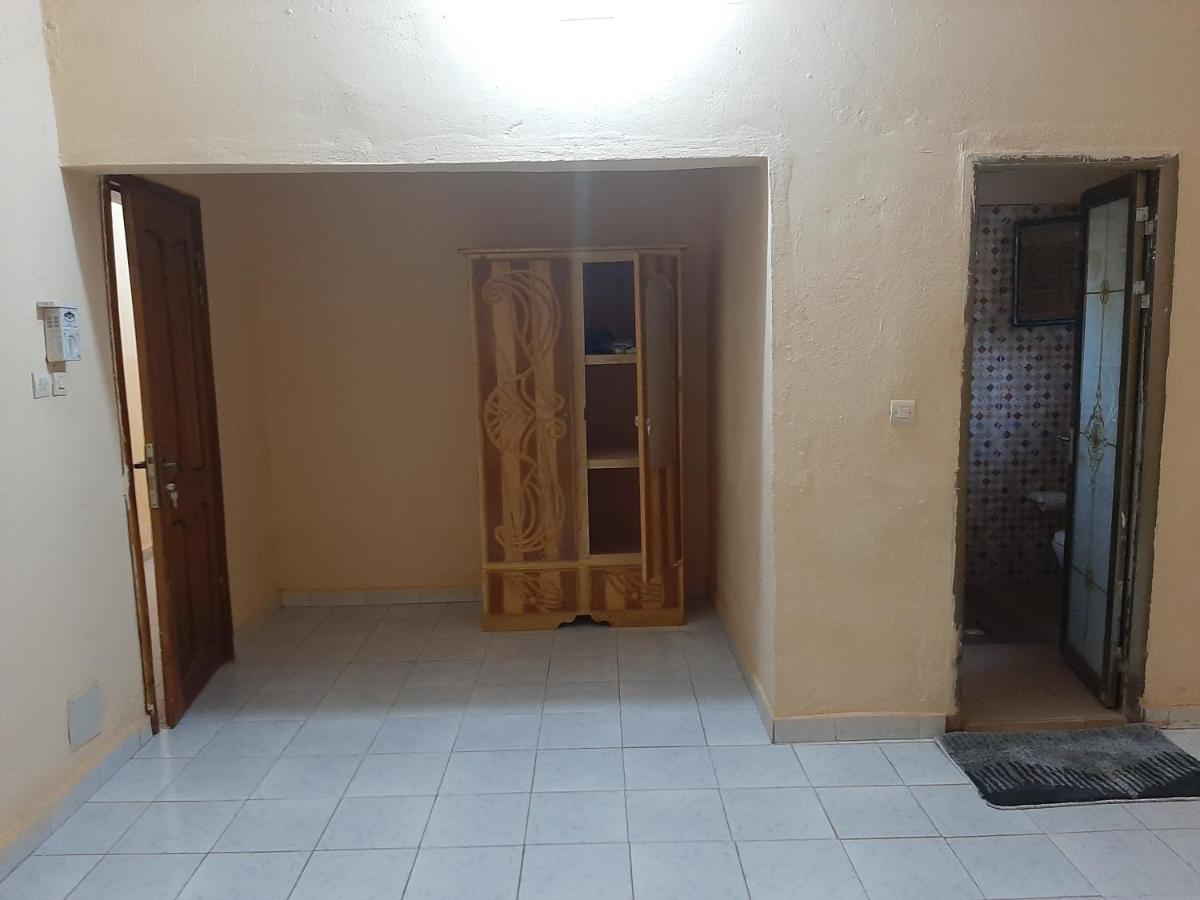 Villa Chambre B Climatisee Douche Cuisine Salon باماكو المظهر الخارجي الصورة